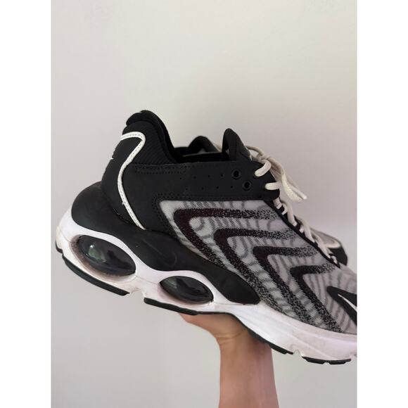 Nike Air Max TW 1 Black White DQ3984-001 Sz 11.5 main image 4